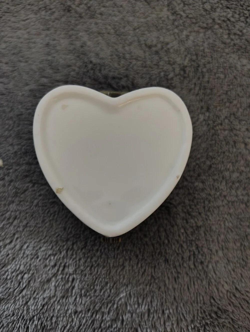 Heart-Shaped Floral Porcelain Trinket Box - White with Pink & Yellow Roses